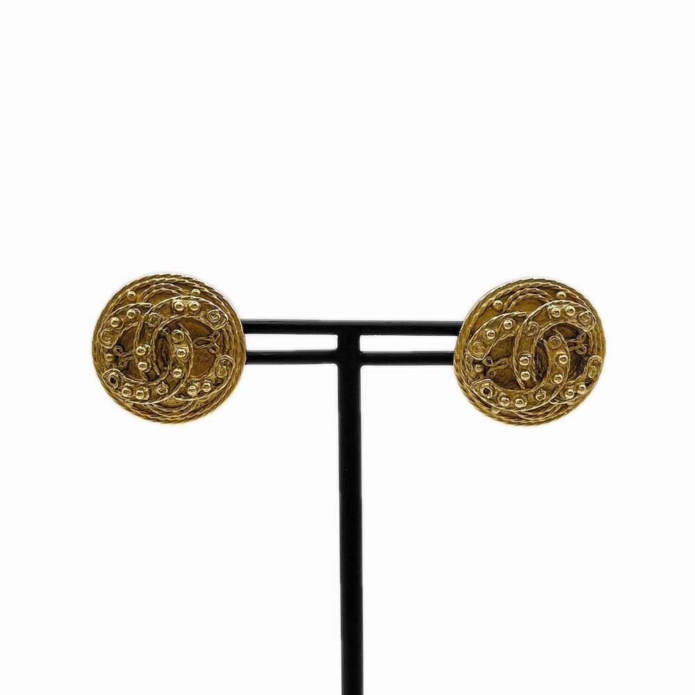Chanel Cc Logo Round Clip-On Earrings #266508C67B - Picture 1 of 7